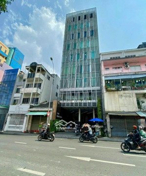 giảm gấp 20 tỷ! bán toà nhà mặt tiền đinh tiên hoàng, quận 1 - dt 9 x 20 (hđt 270 triệu) giá 70 tỷ