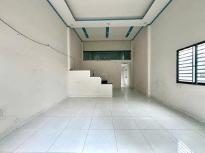 cho thuê nhà mặt tiền 180m2 ở & mở văn phòng hẻm lê hồng phong phú hoà