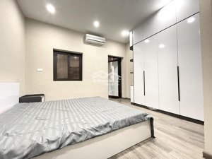 tập thể tầng 1 rộng 102m2, gần nhiều trường, chợ. full công năng, tiện ích bạt ngàn