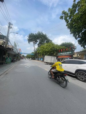 nhà 2 tầng mới tinh -gần trường đại học sư phạm kỹ thuật hưng yên giá chỉ có 4ty150 ( 