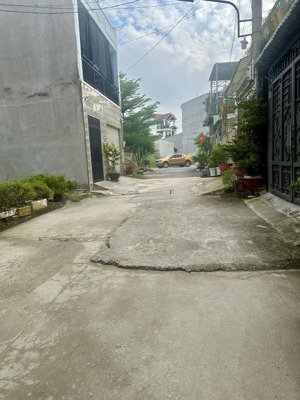 bán đất tặng nhà 2 căn song sinh khu bàn cờ tx40 đường 6m thông ra sông vàm thuật