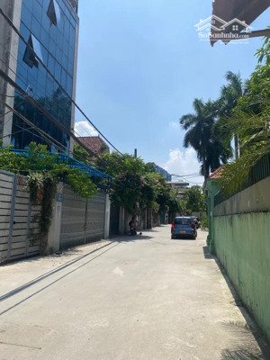 tôi cần bán nhà an dương vương, ngõ ô tô, mặt tiền 10m, 232m2 - 32 tỷ