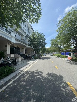 cho thuê tầng trệt đường 29 kđt vạn phúc dt 120m2