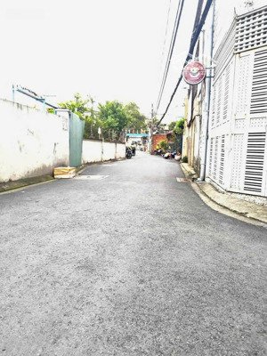 bán nhà tân phú, hẻm 5m xe hơi ngủ nhà, sát mt thoại ngọc hầu 76m²(4.1x17m) nở hậu 4.8m, chỉ 6.3 tỷ