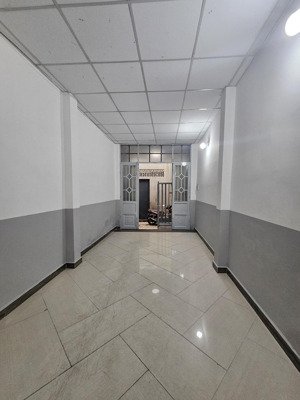 nhà trệt lầu 60m2 - 5pn, 4wc cách cầu bông chỉ 300m gần bv bình thạnh tiện ở hoặc làm chdv