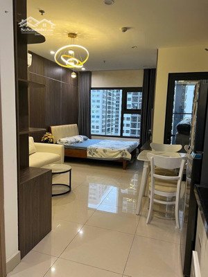 chính chủ cần bán căn stu tầng đẹp tòa s218 vew thoáng 28 m nội thất mới đẹp