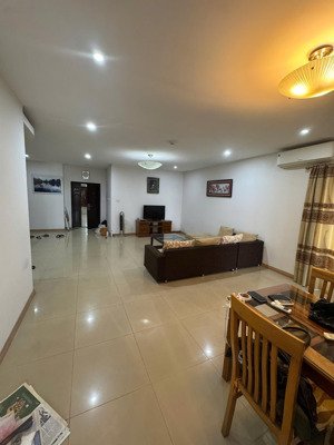 cho thuê căn hộ tại m5 nguyễn chí thanh, 3 ngủ, diện tích 133m2 full nội thất giá 18 triệu view đẹp