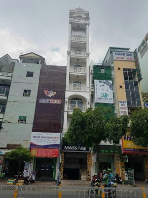 góc 3 mặt tiền ba tháng hai, phường 14, quận 10. diện tích 4x25m gía 34 tỷ