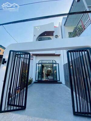  NHÀ LẦU MỚI XÂY – FULL NỘI THẤT CHỈ VỚI 550TR 