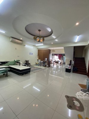 chung cư sky light minh khai, 12,8 tỷ, 200m2, 3 pn, 2 vs, đầy đủ nội thất