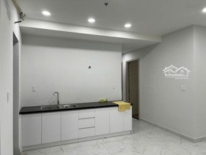 bán căn 3pn - 96.5m2, giá 3,1 tỷ tầng trung, sẵn sổ
