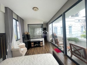 rẻ nhất long biên, biệt thự sân vườn lô góc 3 thoáng tư đình, 128m2,mt 7m, ô tô vào nhà, 22.6 tỷ.