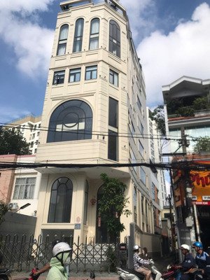 nhà chính chủ mặt tiền đường lê quang định quận gò vấp dtsd 1200m.