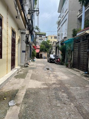 ô tô đỗ cửa - 6 tầng - 65m2(4.3x15) - bạch đằng - sẵn dòng tiền gần 600tr/năm - chỉ 10tỷ