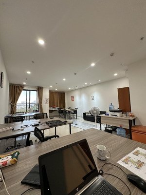 bán 53m2 q7 riverside có sẵn hợp đồng thuê 8tr/tháng giá chỉ 2,350 tỷ (rẻ hơn thị trường 300tr)