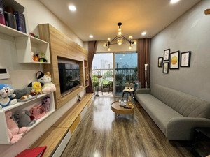 chính chủ bán căn 2pn-2vs. 75,9m2. tầng trung. full nội thất. cửa tn ban công đb.