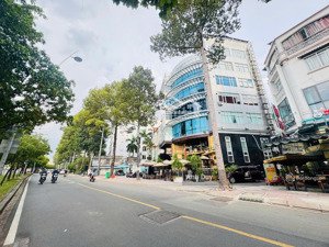 mặt tiền nguyễn quý cảnh, an phú, q.2. dt: 10 x 17m (170m2). hầm + 3 lầu. ngay song hàng. 56 tỷ