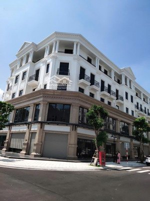 siêu phẩm tmdv lô góc 2 mặt tiền thông sàn thang máy full đh cho thuê chỉ 35tr/th" vinhomes gl