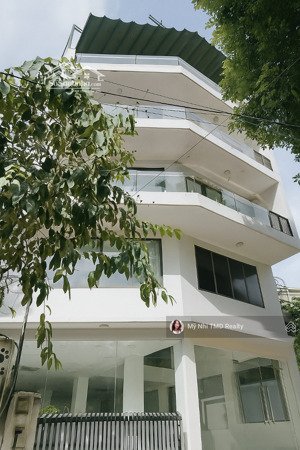 [cho thuê] tòa văn phòng mặt tiền nguyễn văn hưởng - 600m2 - 5 tầng - 150 triệu