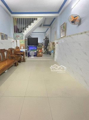 bán nhà an lạc bình tân- hxh 5m thông- 40m2-3 tầng- 4pn- 4x10m-xe hơi đậu cửa- nhỉnh 5 t.ỉ