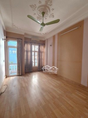 nhà dân xây rộng rãi, kiên cố phố hào nam, ngõ thông nông thoáng sáng