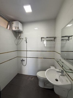 cho thuê cc 2pn, 2wc, 80m2 tại detesco lương định của, giá siêu hời 14,5 triệu