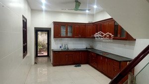 mặt phố yên lạc 95m2 xây dựng 4 tầng, mặt tiền 4m, giá 24 tỷ. l/h: 