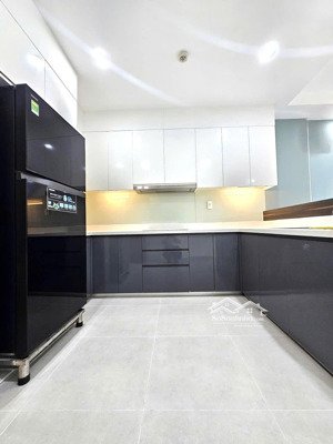 cho thuê căn hộ goldview 2pn2wc, view cực xịn, giá tốt chỉ 19tr/tháng. lh ngay để xem nhà