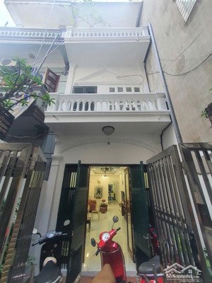 vipp - 2 thoáng - ngõ thông - diện tích khủng 126m2 * 4 tầng , đầu tư xd chdv siêu đẹp - 17.5 tỷ