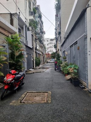 bán nhà tân bình c4, 5x18m, hẻm xe tải, cách mấy căn ra mặt tiền trần thái tông, rẻ i kv chỉ 7.5 tỷ