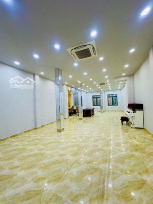 giảm sốc 3 tỷ mặt tiền kinh doanh đường 3/2 quận 10 (dt 4x25m 95m2) 50tr/tháng