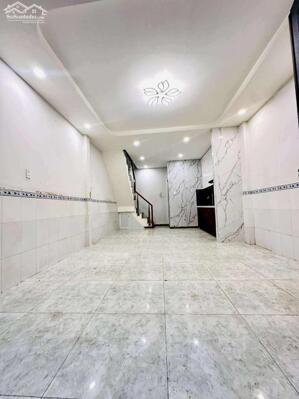 Nhà 1 sẹc cạnh UB Phường Sơn Kỳ, đối diện Aeon Mall, 3.4 tỷ