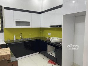 nhà ngã tư canh -diện tích rộng - dân xây - ở hay đâu tư đều hợp lý