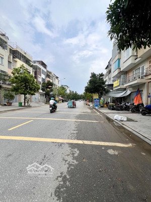 bán nhà liền kề kđt văn phú, hà đông 70m, 4 tầng, sổ đỏ chính chủ, giá 23,5 tỷ