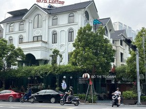 hàng chính chủ bán 9 căn biệt thự dương nội ô góc_ kinh doanh_. đường lớn_ nhỉnh 40 tỷ