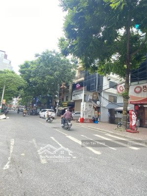 bán nhà 4 tầng dân xây,hai thoáng, phân lô oto tránh phố đào tấn, nhà rất đẹp, về ở ngay