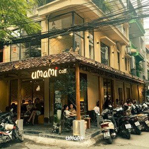 cho thuê nhà mặt phố trung tâm , lô góc , mặt tiền rộng , vỉa hè để xe thoải mái dt 115m x 2 tầng