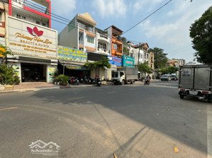 cho thuê nhà mặt tiền đường bình lợi. trệt 2 lầu sân thượng. diện tích 5x20m. giá 21 triệu/tháng