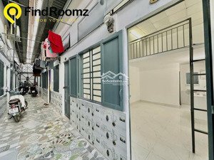 dãy trọ truyền thống - tầng trệt - gác cao 2m gần emart phan huy ích