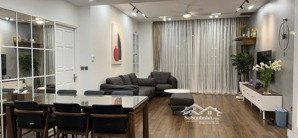 chính chủ bán căn 188m2. tầng trung, căn góc full nội thất. cửa đb ban công tn. 4pn - 3vs