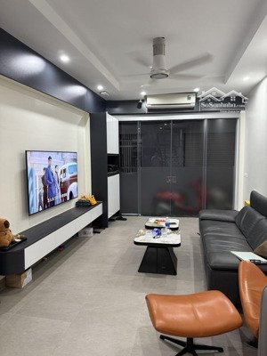 nhà đẹp 6 tầng ô tô vào nhà giá tốt về ở luôn