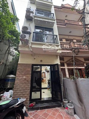 nhà đẹp 51m2 phố khương hạ sân rộng, 2 mặt thoáng, 6 ngủ, giá 11.5 tỷ