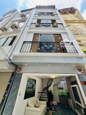 trương trình khuyến mãi em hiếu lên cho anh chị căn nhà 5 tầng tại kim chung giá vừa bán vừa tặng