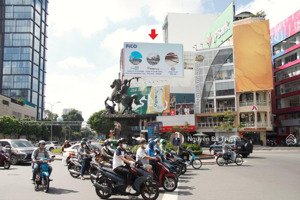 bán nhà ngay ngã 6 phù đổng quận 1, ngang 5m, 4 tầng 5 ngủ nhà mới đẹp otô đậu ở nhà nhỉnh 23đ