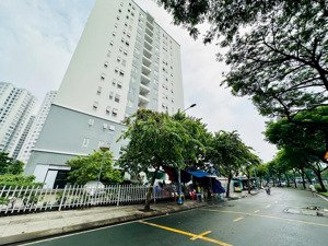 căn hộ trung tâm quận 11, 72m2 2 phòng ngủ 2wc shr giá hơn 3.x ty