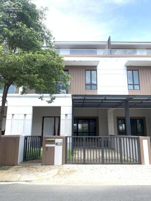 Cần bán nhà phố Zone 8 Swanbay thoáng, giá tốt nhất khu 12 tỷ. Liên hệ: 0967 098 149