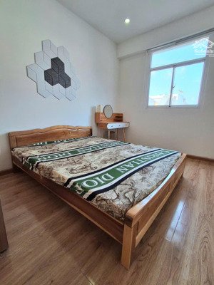 cho thuê saigonres 2pn, 72m2, full nội thất giá 13 triệu gọi em: 