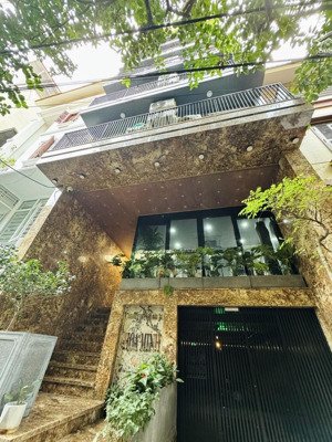 hoàng quốc việt - toà căn hộ kết hợp văn phòng 82m - 9 tầng - hầm - full nội thất - vip cầu giấy