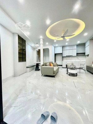 mỹ đình nhà dân xây - 48m2 - mặt tiền 4.5m - giá 8.990 tỷ. thiết kế như biệt thự.