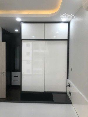 bán chcc m6 midtown, dt 91m2, tk 2 phòng ngủ, 2 toilet, nội thất đẹp, vị trí đẹp, giá bán 9.99 tỷ